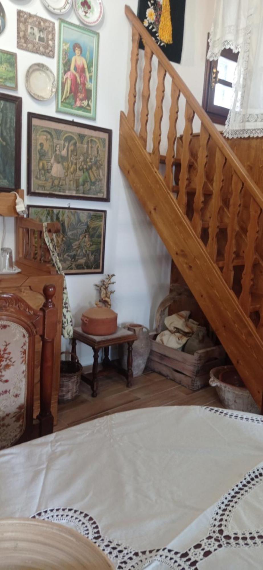 Queen's Traditional House Archangelos (Rhodes)