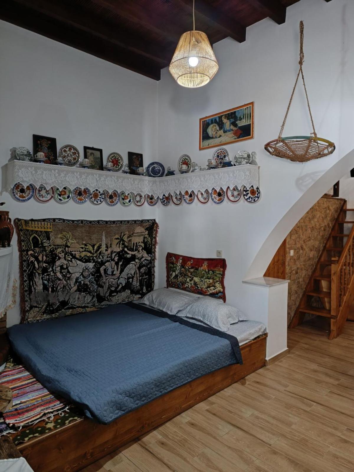 Queen's Traditional House Archangelos (Rhodes)